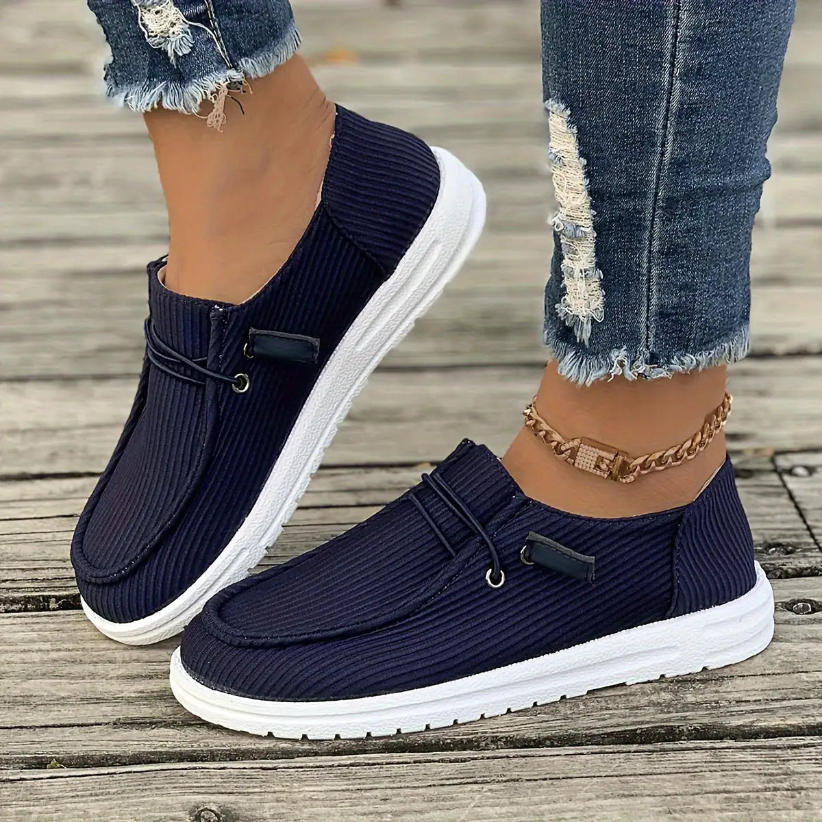 Lux Non-Slip Canvas Women Sneakers - Comfortable and durable footwear