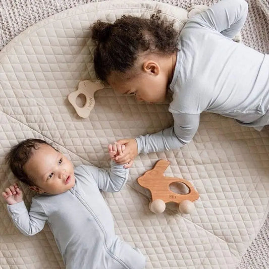 Soft bamboo toddler pajama set, breathable kids' sleepwear, eco-friendly baby PJs.