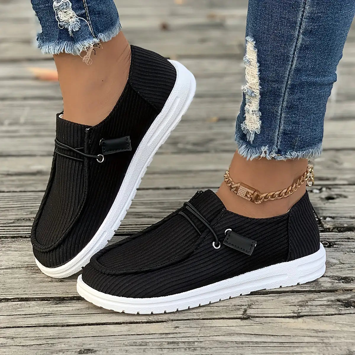 Lux Non-Slip Canvas Women Sneakers - Comfortable and durable footwear