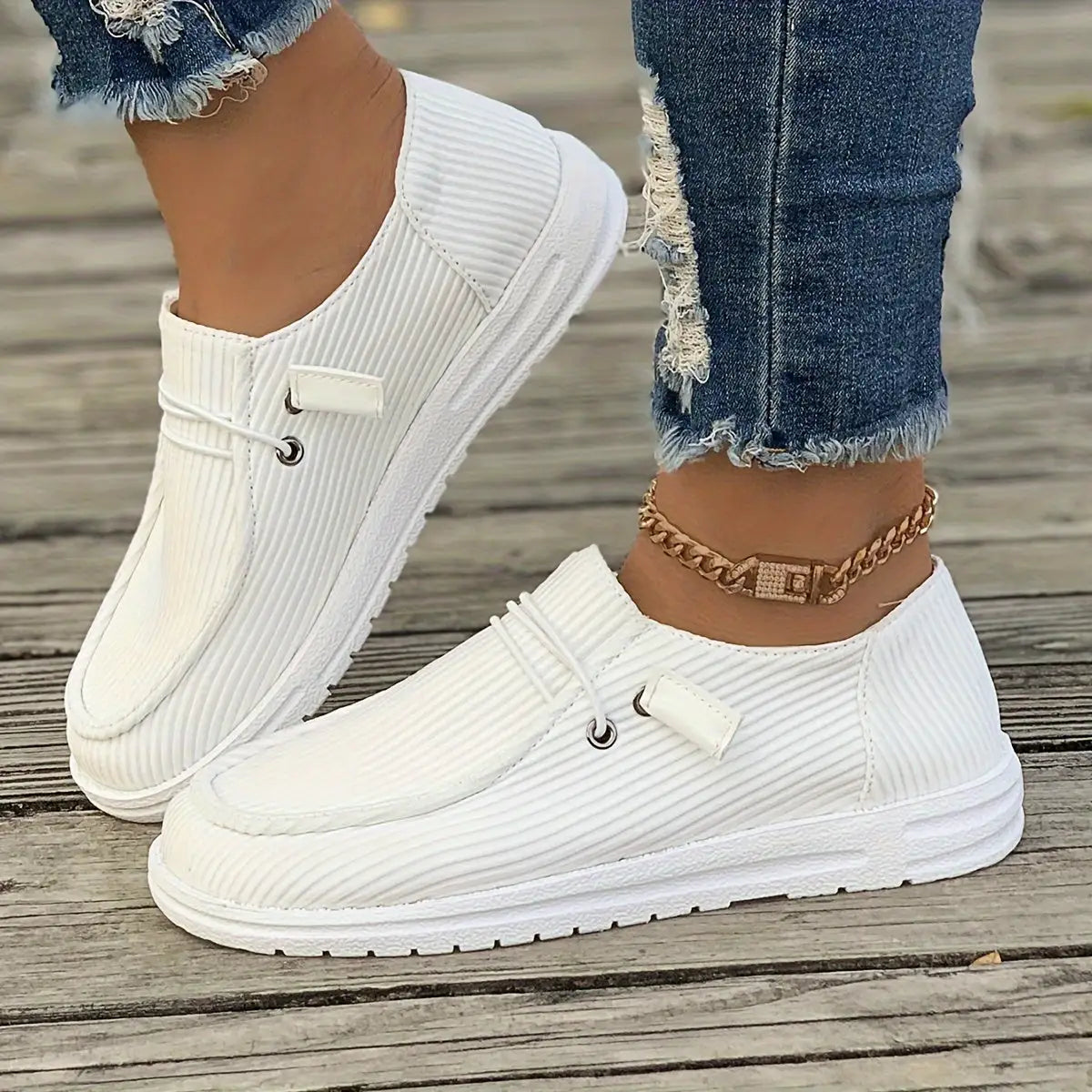 Lux Non-Slip Canvas Women Sneakers - Comfortable and durable footwear