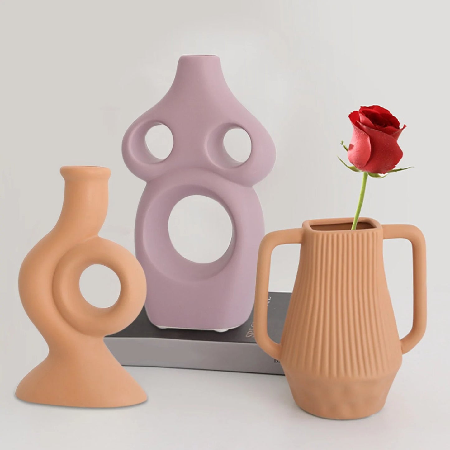 Elegant ceramic flower vase for sophisticated home décor