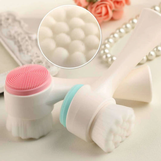 2-in-1 facial cleansing brush for smooth skin and exfoliation.
